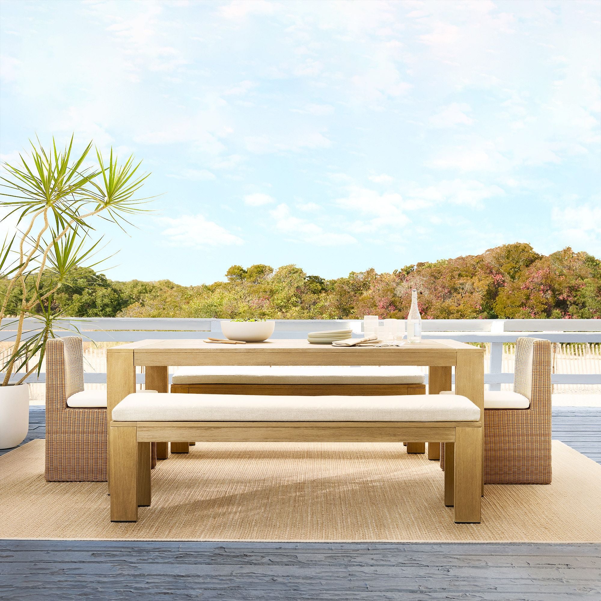 Telluride Extendable Outdoor Dining Table 76"-106", Reef
